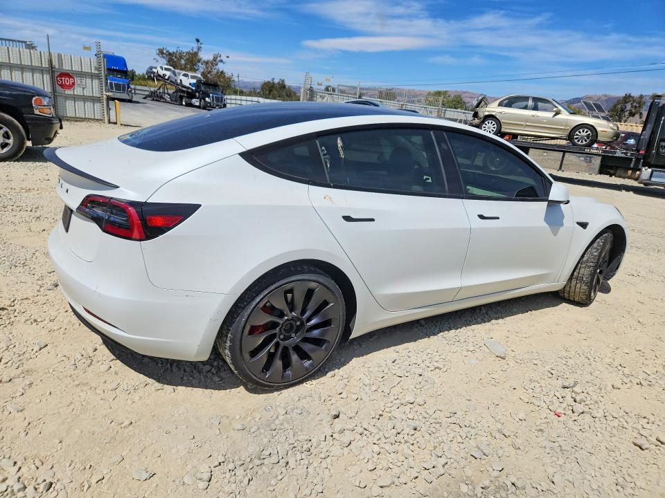 66639236 :رقم المزاد ، 5YJ3E1EC9MF074001 vin ، 2021 Tesla Model 3 مزاد بيع