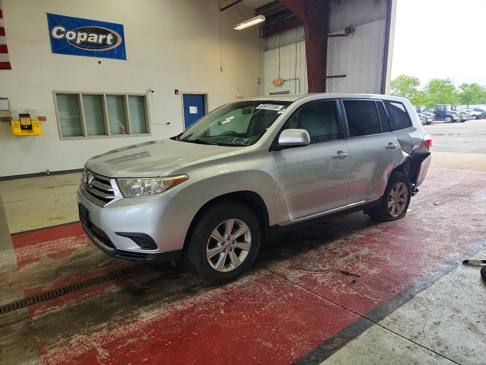Продаж на аукціоні авто 2013 Toyota Highlander, vin: 5TDBK3EH8DS192614, номер лоту: 63937236