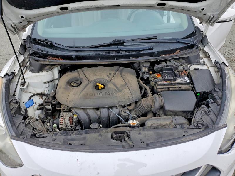 2013 Hyundai Elantra Gt მანქანა იყიდება აუქციონზე, vin: KMHD35LE8DU127411, აუქციონის ნომერი: 65849336