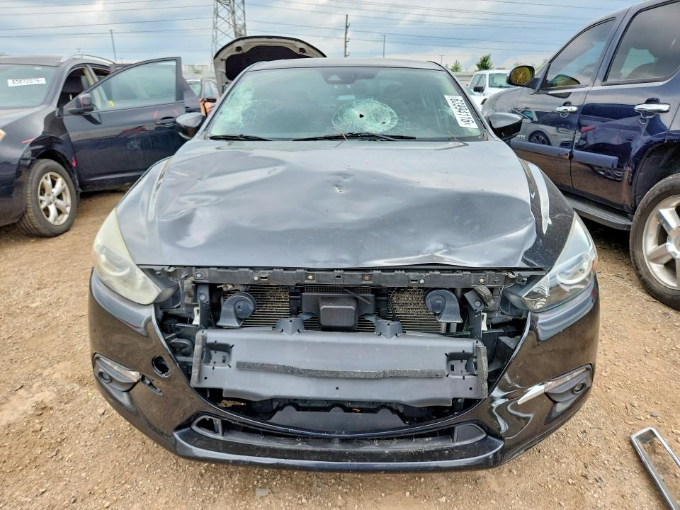 63994116 :رقم المزاد ، 3MZBN1W32HM136055 vin ، 2017 Mazda 3 مزاد بيع