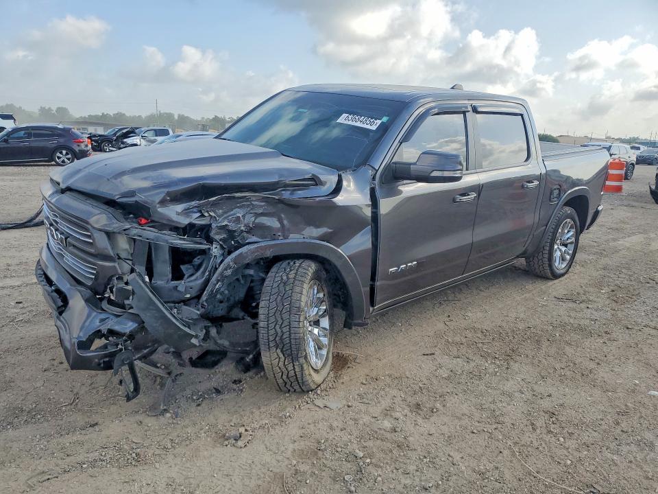 63684856 :رقم المزاد ، 1C6SRFJT2NN221336 vin ، 2022 Ram 1500 مزاد بيع