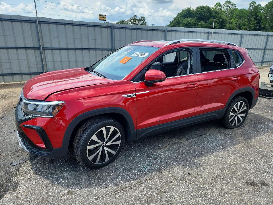 65633106 :رقم المزاد ، 3VVEX7B22PM322995 vin ، 2023 Volkswagen Taos مزاد بيع