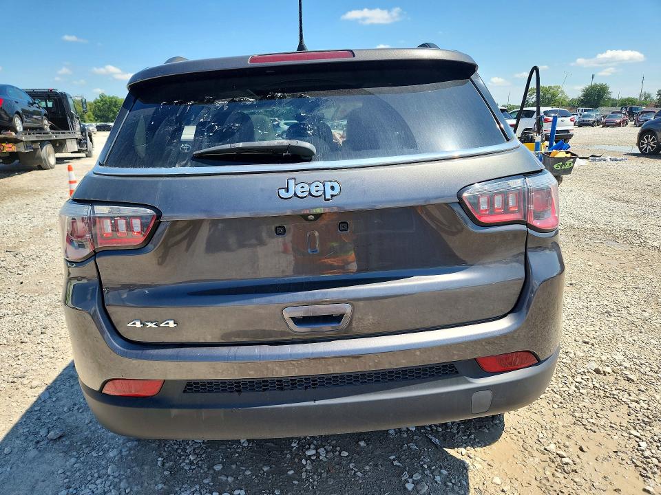 2018 Jeep Compass მანქანა იყიდება აუქციონზე, vin: 3C4NJDBB4JT142798, აუქციონის ნომერი: 66039206