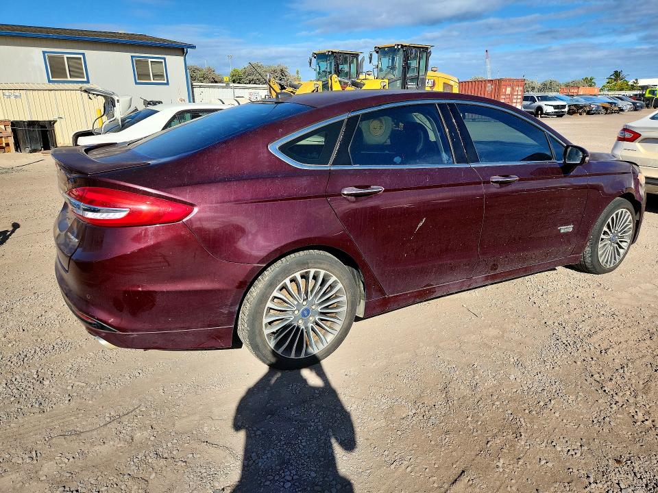 62108836 :رقم المزاد ، 3FA6P0SU6HR180673 vin ، 2017 Ford Fusion مزاد بيع