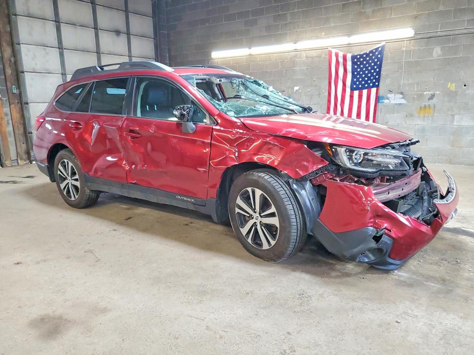 65135656 :رقم المزاد ، 4S4BSANC4J3386459 vin ، 2018 Subaru Outback مزاد بيع
