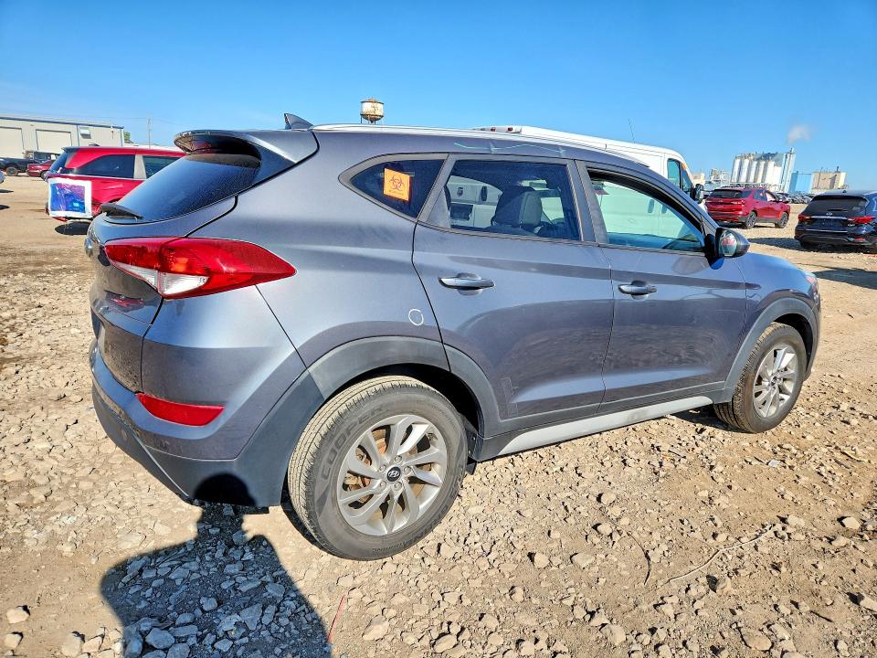 65362766 :رقم المزاد ، KM8J33A4XJU808912 vin ، 2018 Hyundai Tucson مزاد بيع