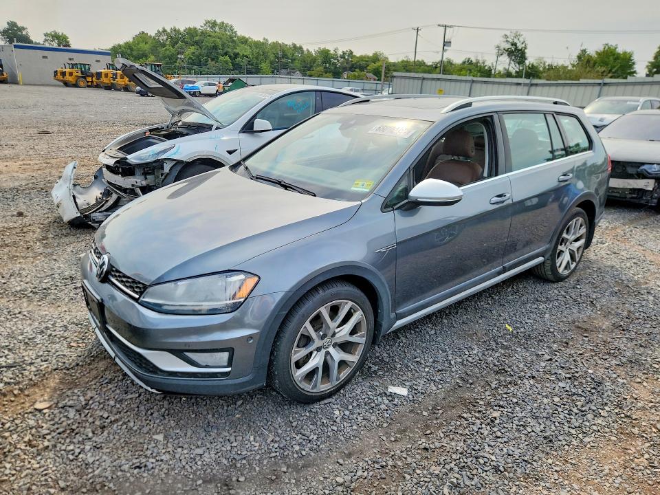 Продажа на аукционе авто 2017 Volkswagen Golf Alltrack, vin: 3VWH17AU0HM528136, номер лота: 65013496