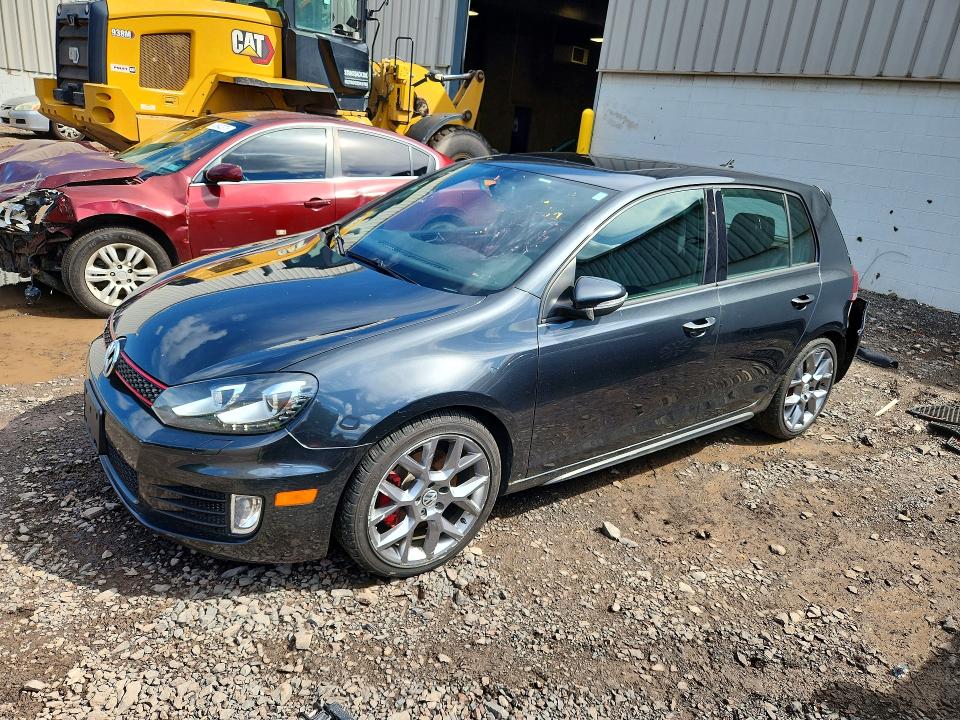 2013 Volkswagen Gti მანქანა იყიდება აუქციონზე, vin: WVWHD7AJ5DW133007, აუქციონის ნომერი: 63649456