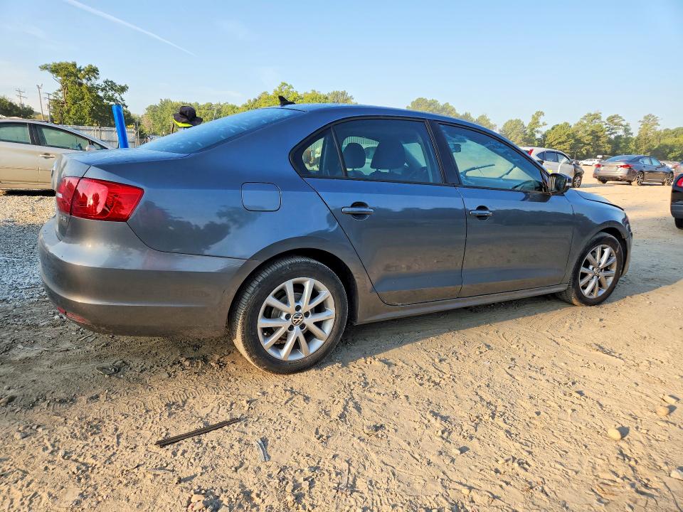 66256886 :رقم المزاد ، 3VWBX7AJ3BM046794 vin ، 2011 Volkswagen Jetta مزاد بيع