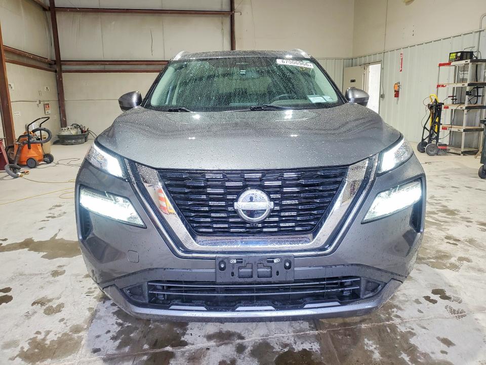 67006966 :رقم المزاد ، 5N1BT3CB0PC867157 vin ، 2023 Nissan Rogue مزاد بيع