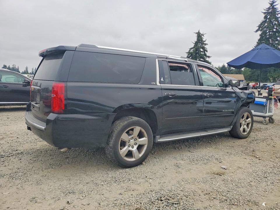 2015 Chevrolet Suburban მანქანა იყიდება აუქციონზე, vin: 1GNSKKKCXFR139831, აუქციონის ნომერი: 65292726