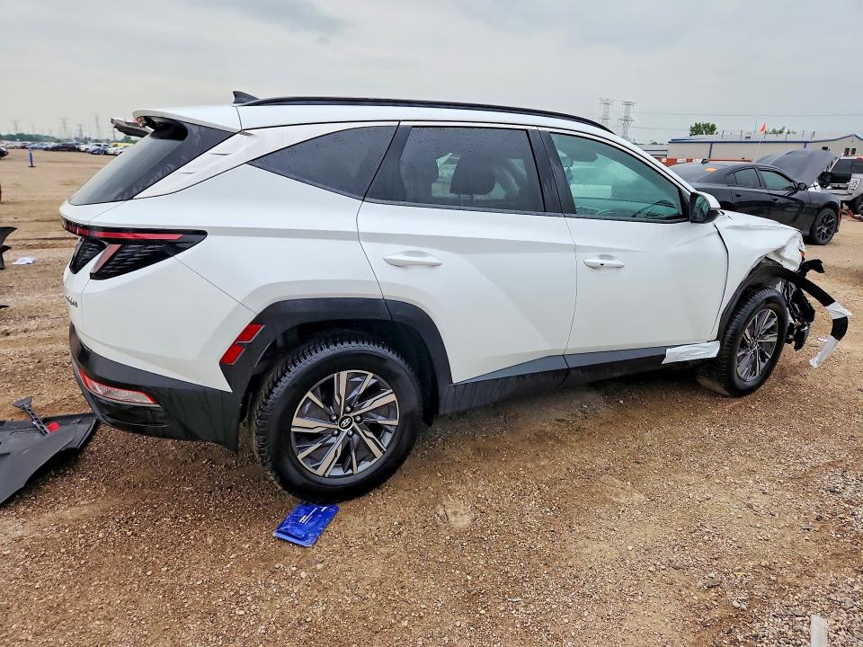 Продажа на аукционе авто 2022 Hyundai Tucson, vin: KM8JBCA12NU049381, номер лота: 64581306