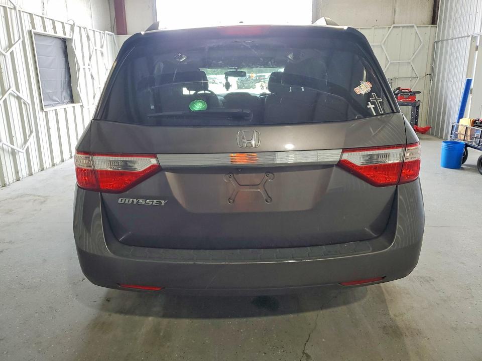 66060826 :رقم المزاد ، 5FNRL5H66DB048274 vin ، 2013 Honda Odyssey مزاد بيع