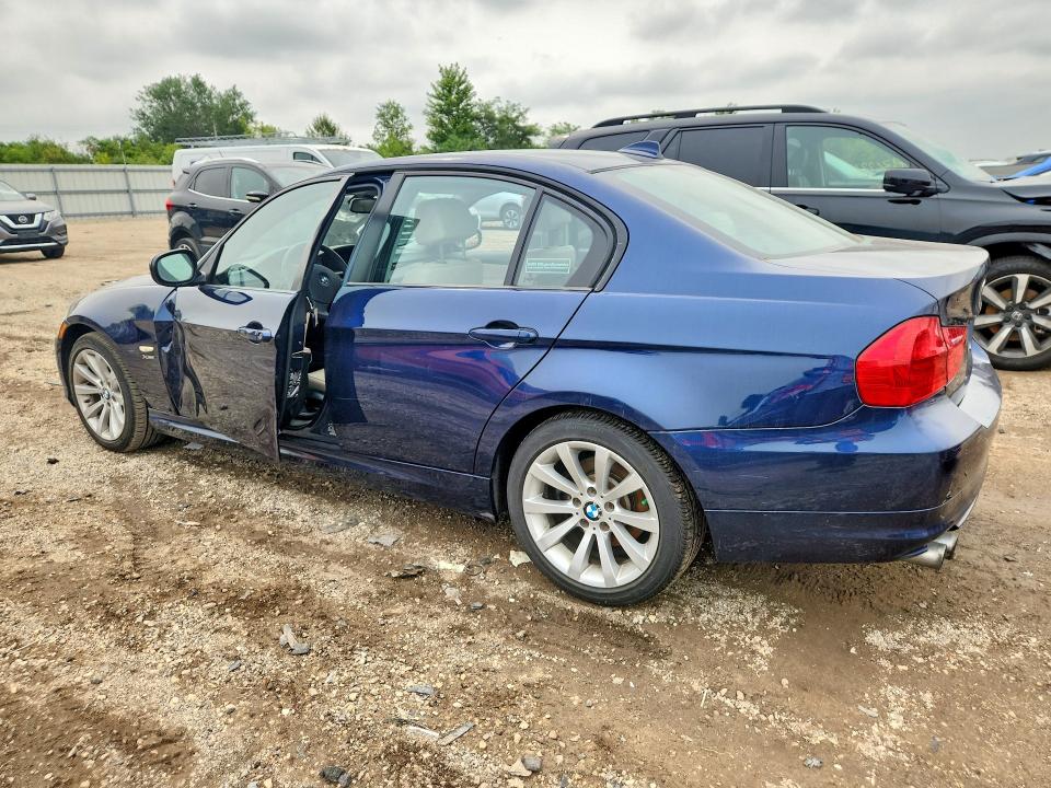 63749876 :رقم المزاد ، WBAPK7C53BF087205 vin ، 2011 Bmw 328 مزاد بيع