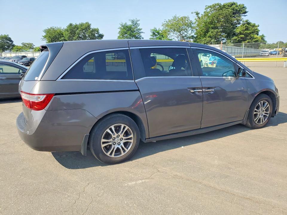 64333646 :رقم المزاد ، 5FNRL5H49CB055300 vin ، 2012 Honda Odyssey مزاد بيع