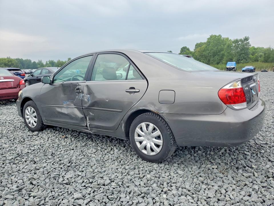 64423116 :رقم المزاد ، 4T1BE32K35U603241 vin ، 2005 Toyota Camry مزاد بيع