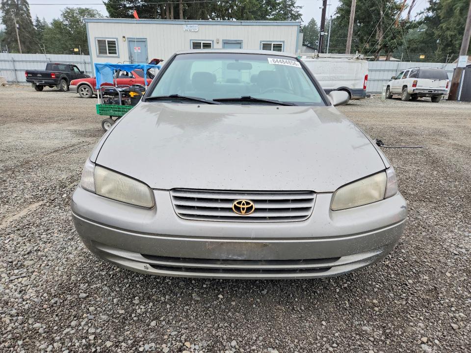 Auction sale of the 1998 Toyota Camry, vin: JT2BG22K3W0157313, lot number: 64484856