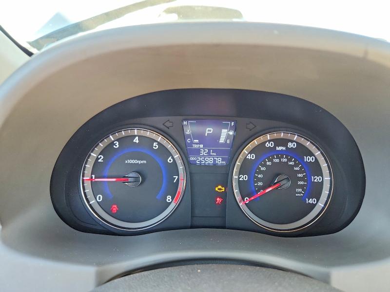 65549786 :رقم المزاد ، KMHCU4AE8EU748123 vin ، 2014 Hyundai Accent مزاد بيع