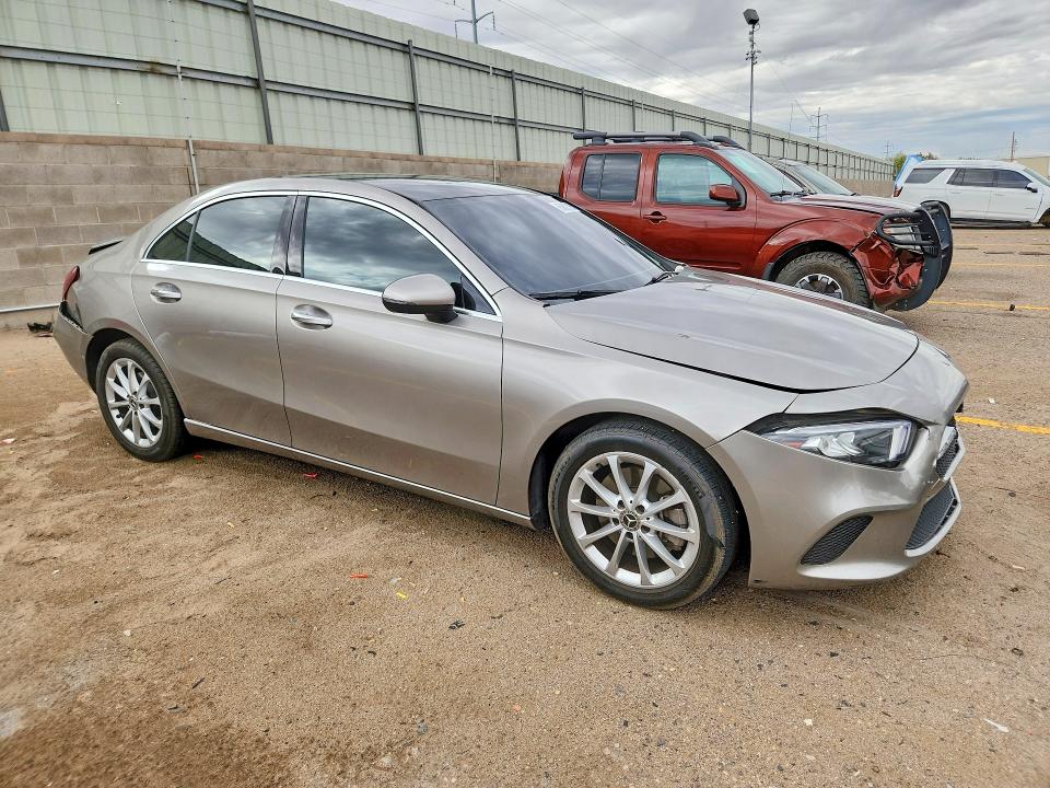 65662726 :رقم المزاد ، WDD3G4EB4LW038512 vin ، 2020 Mercedes-benz A مزاد بيع
