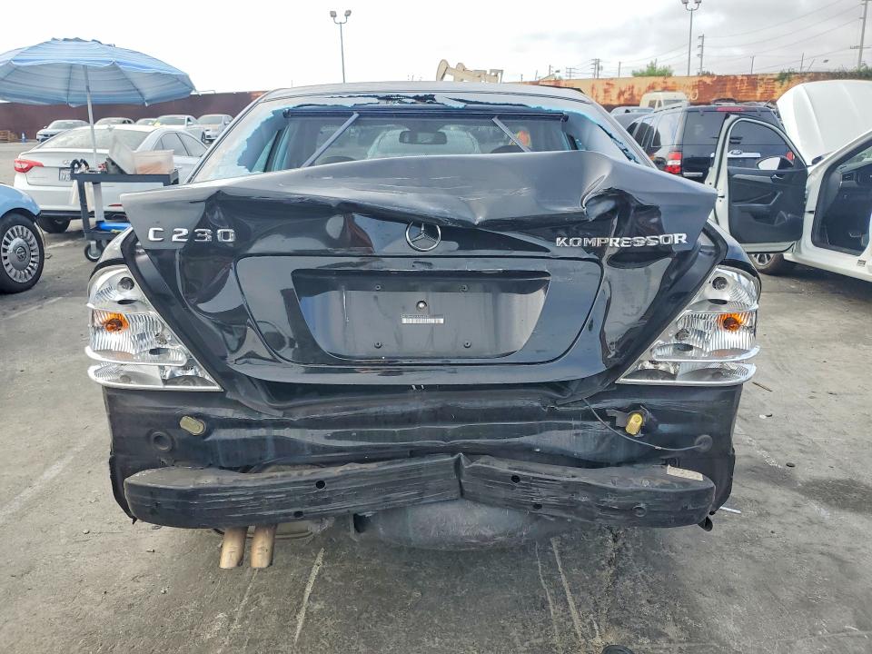 2004 Mercedes-benz C მანქანა იყიდება აუქციონზე, vin: WDBRF40J44A568238, აუქციონის ნომერი: 66311396