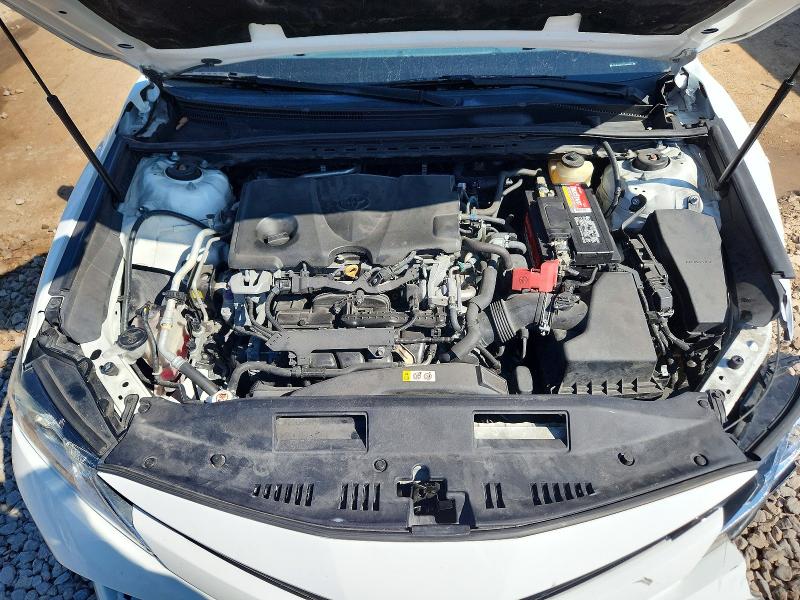 66534586 :رقم المزاد ، 4T1B11HK4JU609227 vin ، 2018 Toyota Camry مزاد بيع