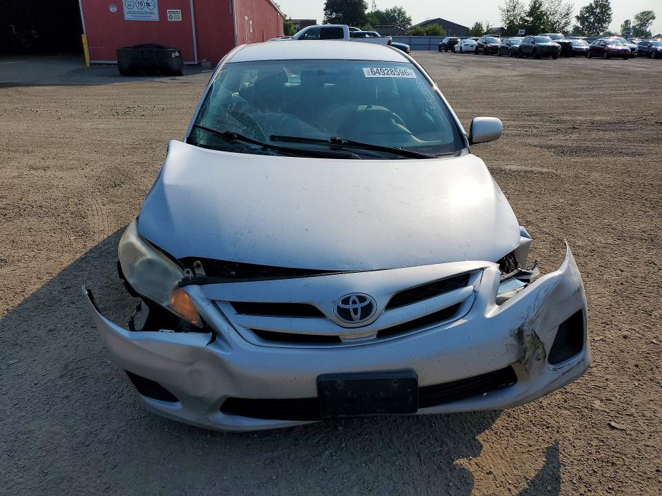 64928596 :رقم المزاد ، 2T1BU4EE0BC689443 vin ، 2011 Toyota Corolla مزاد بيع