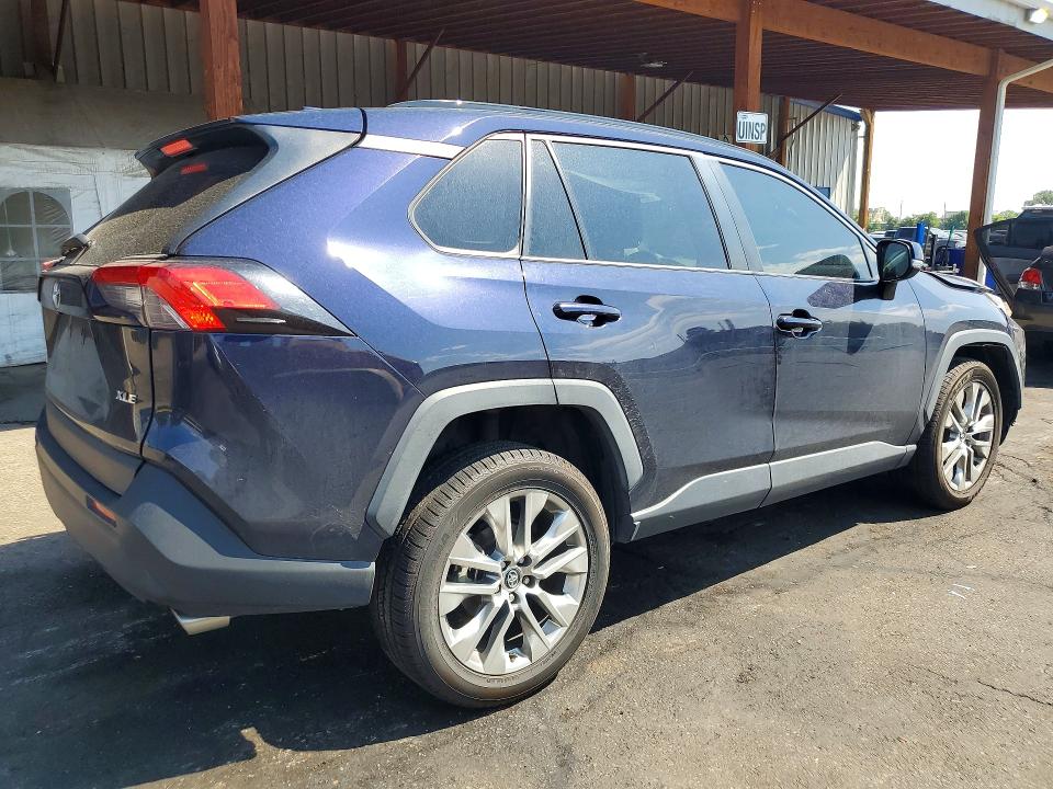 Продаж на аукціоні авто 2021 Toyota Rav4, vin: 2T3A1RFV7MW149578, номер лоту: 64574336