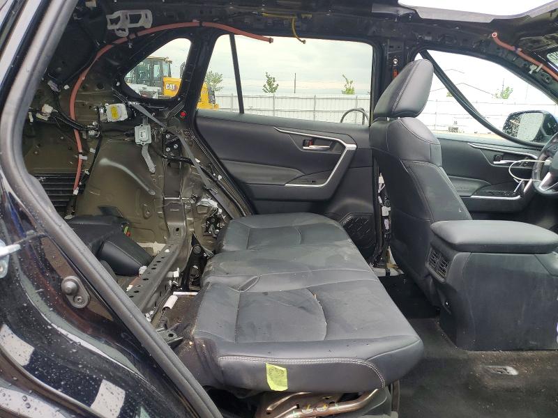 64603986 :رقم المزاد ، 4T3B6RFV2MU049300 vin ، 2021 Toyota Rav4 Hybrid مزاد بيع