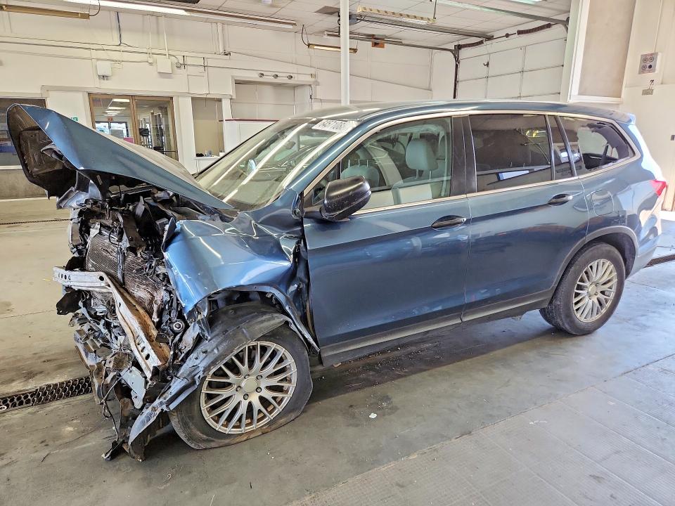 64571086 :رقم المزاد ، 5FNYF6H11GB110438 vin ، 2016 Honda Pilot مزاد بيع
