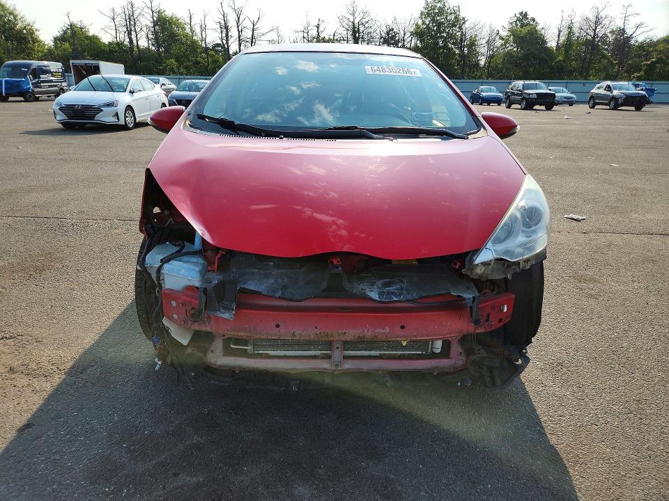 Продажа на аукционе авто 2013 Toyota Prius C, vin: JTDKDTB37D1032238, номер лота: 64835266