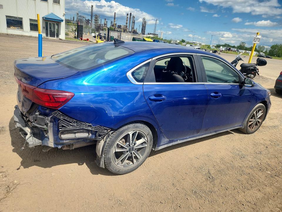 2023 Kia Forte მანქანა იყიდება აუქციონზე, vin: 3KPF34AD6PE556325, აუქციონის ნომერი: 64729876