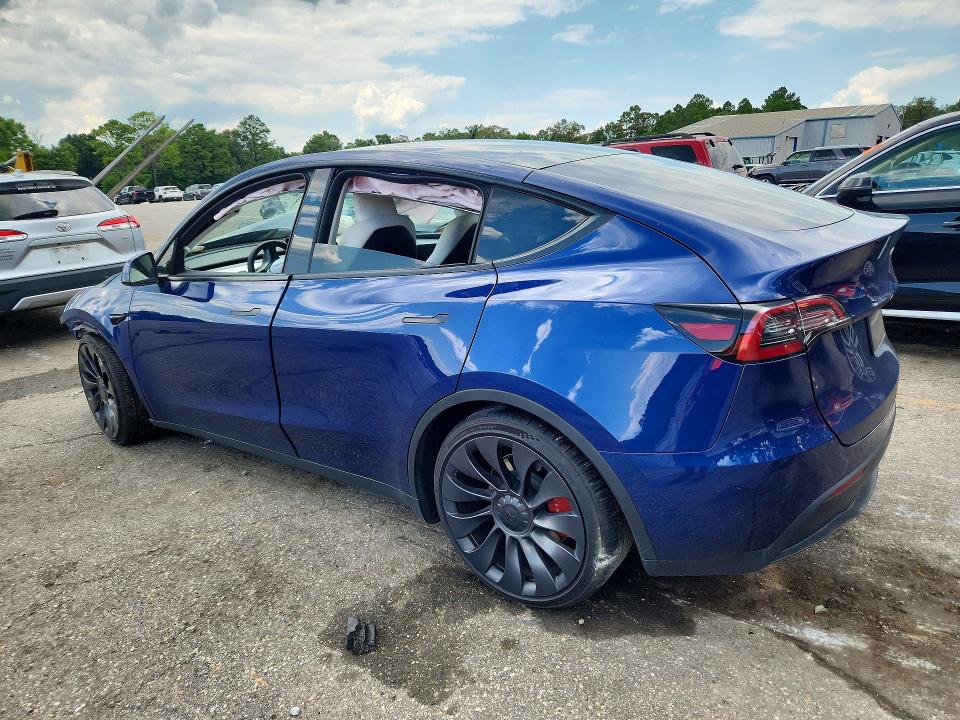 63258286 :رقم المزاد ، 7SAYGDEF9PF842689 vin ، 2023 Tesla Model Y مزاد بيع