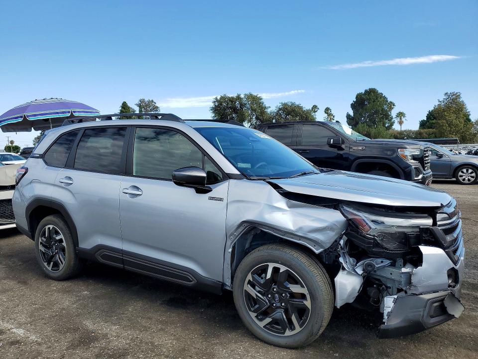 Продаж на аукціоні авто 2025 Subaru Forester, vin: JF2SLSRD1SH443362, номер лоту: 64633276