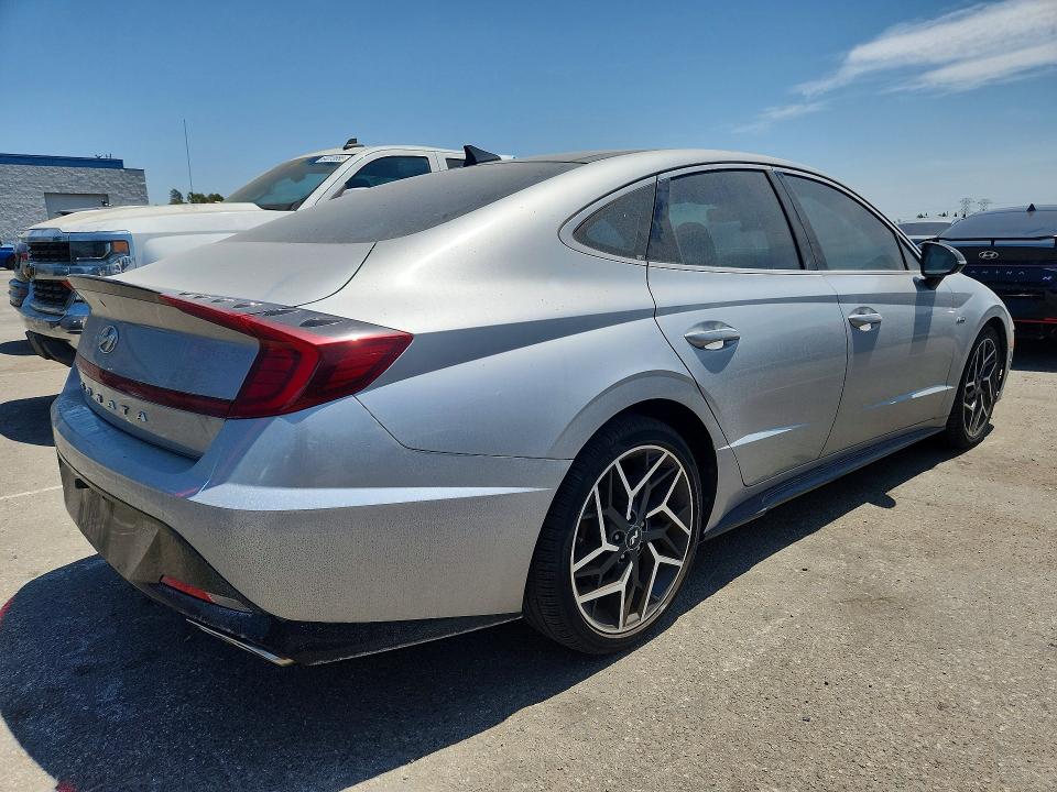 63262616 :رقم المزاد ، 5NPEK4JC1MH106790 vin ، 2021 Hyundai Sonata مزاد بيع