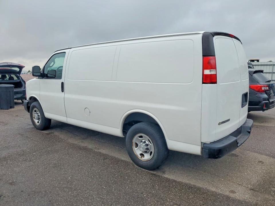 64439576 :رقم المزاد ، 1GCWGAFF5G1220049 vin ، 2016 Chevrolet Express G2500 مزاد بيع