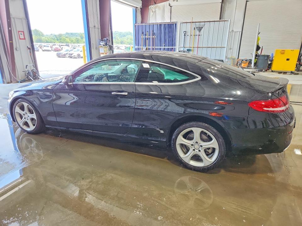 63782036 :رقم المزاد ، WDDWJ4JB1HF355739 vin ، 2017 Mercedes-benz C مزاد بيع