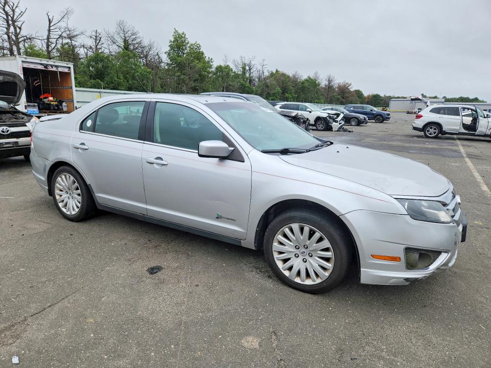 2011 Ford Fusion მანქანა იყიდება აუქციონზე, vin: 3FADP0L33BR102260, აუქციონის ნომერი: 63641636