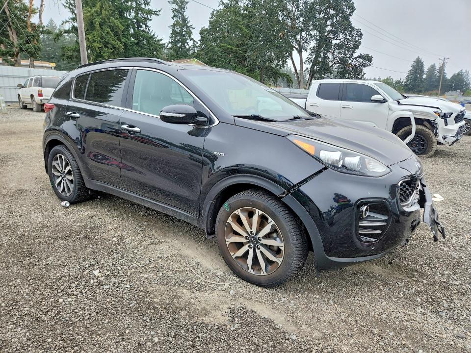 Продажа на аукционе авто 2018 Kia Sportage, vin: KNDPNCAC8J7364072, номер лота: 64477966