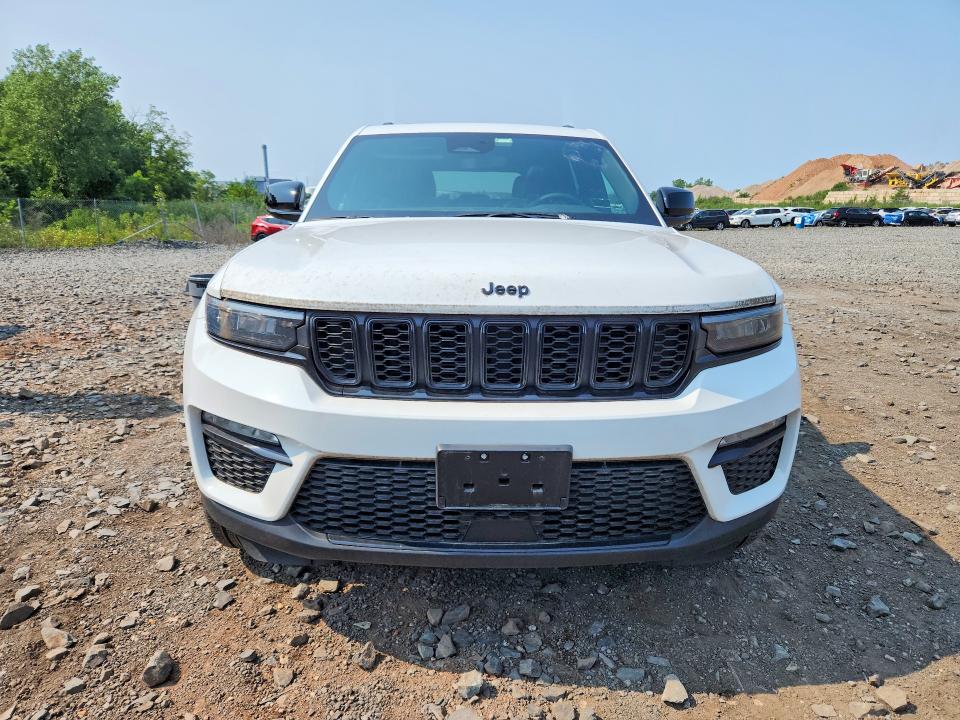 Продажа на аукционе авто 2024 Jeep Grand Cherokee, vin: 1C4RJHBG5RC223370, номер лота: 64601606
