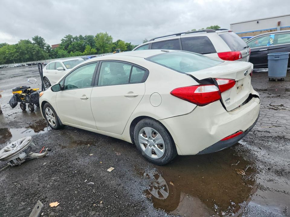 63564446 :رقم المزاد ، KNAFK4A62F5418678 vin ، 2015 Kia Forte مزاد بيع