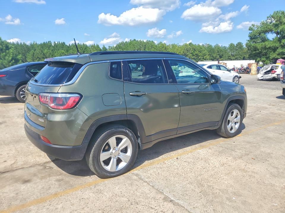 65716466 :رقم المزاد ، 3C4NJCBBXJT227428 vin ، 2018 Jeep Compass مزاد بيع