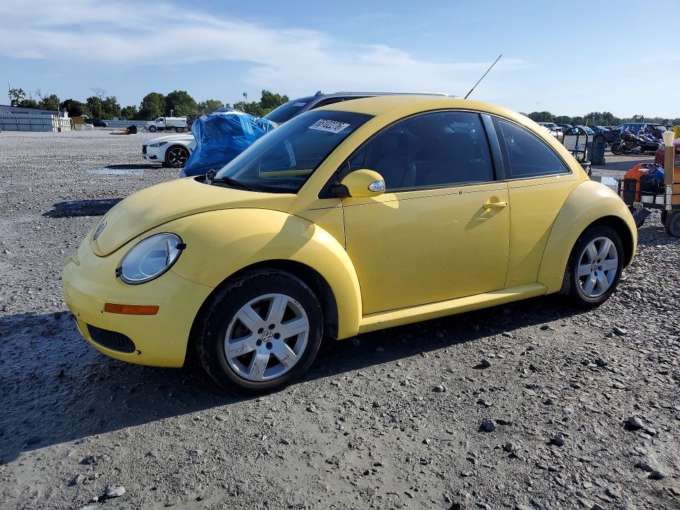 65102276 :رقم المزاد ، 3VWPW31C67M516231 vin ، 2007 Volkswagen New Beetle مزاد بيع