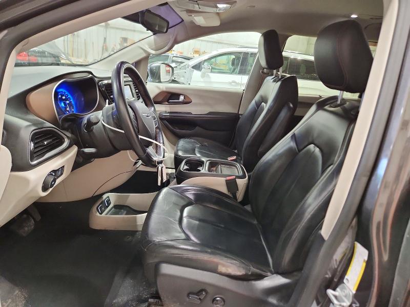 Продаж на аукціоні авто 2017 Chrysler Pacifica, vin: 2C4RC1BG8HR613838, номер лоту: 64582466