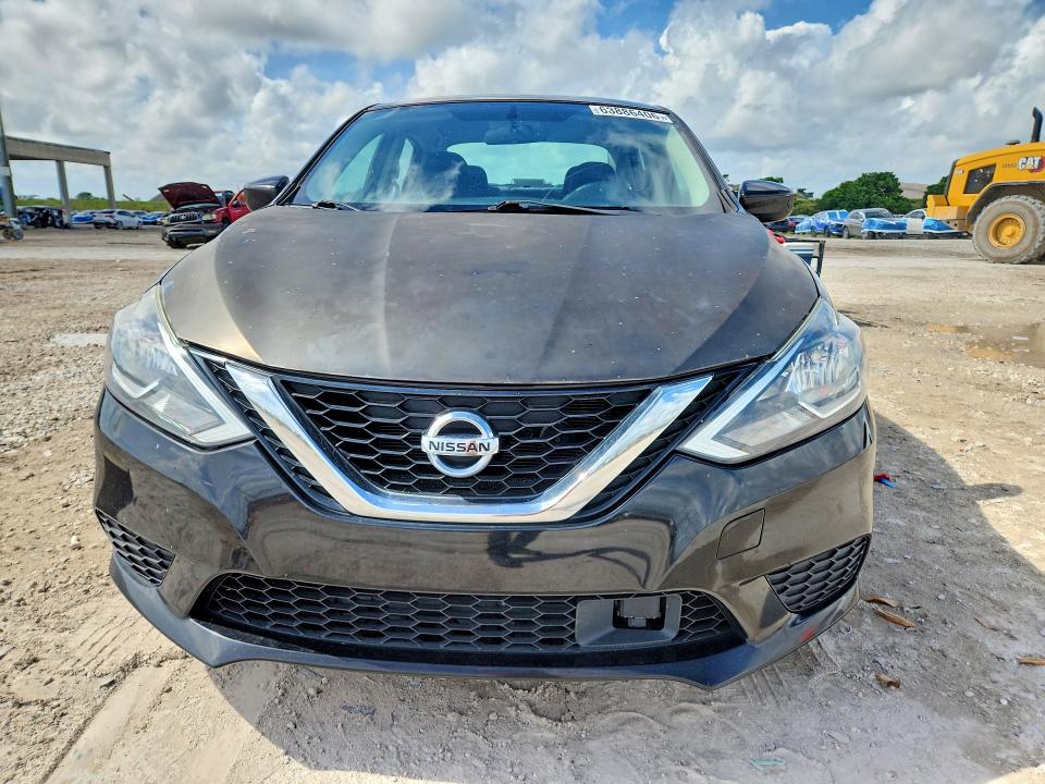 63886406 :رقم المزاد ، 3N1AB7AP2JL619368 vin ، 2018 Nissan Sentra مزاد بيع