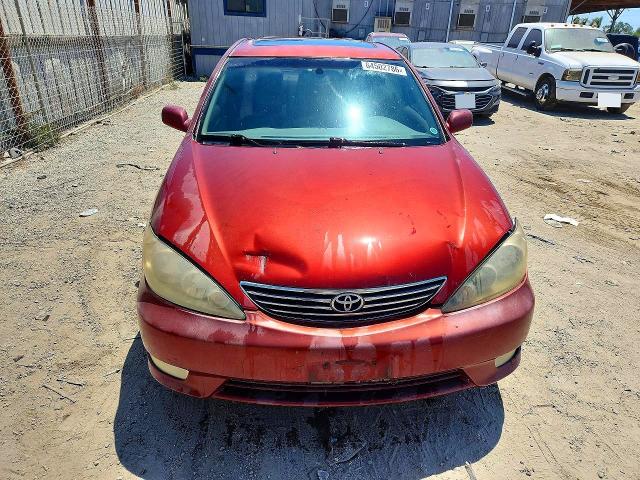 2005 Toyota Camry მანქანა იყიდება აუქციონზე, vin: 4T1BE30K45U004528, აუქციონის ნომერი: 64502786