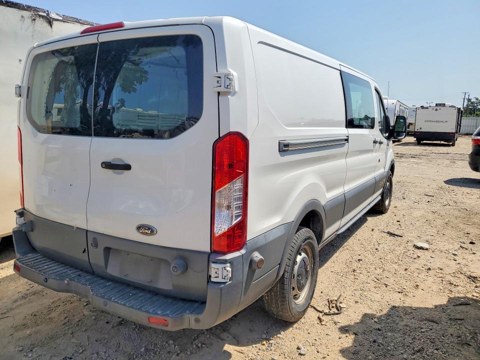 56481346 :رقم المزاد ، 1FTYR2YM9JKA27540 vin ، 2018 Ford Transit مزاد بيع