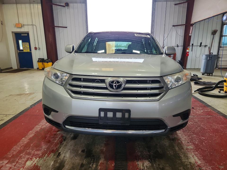 Продаж на аукціоні авто 2013 Toyota Highlander, vin: 5TDBK3EH8DS192614, номер лоту: 63937236