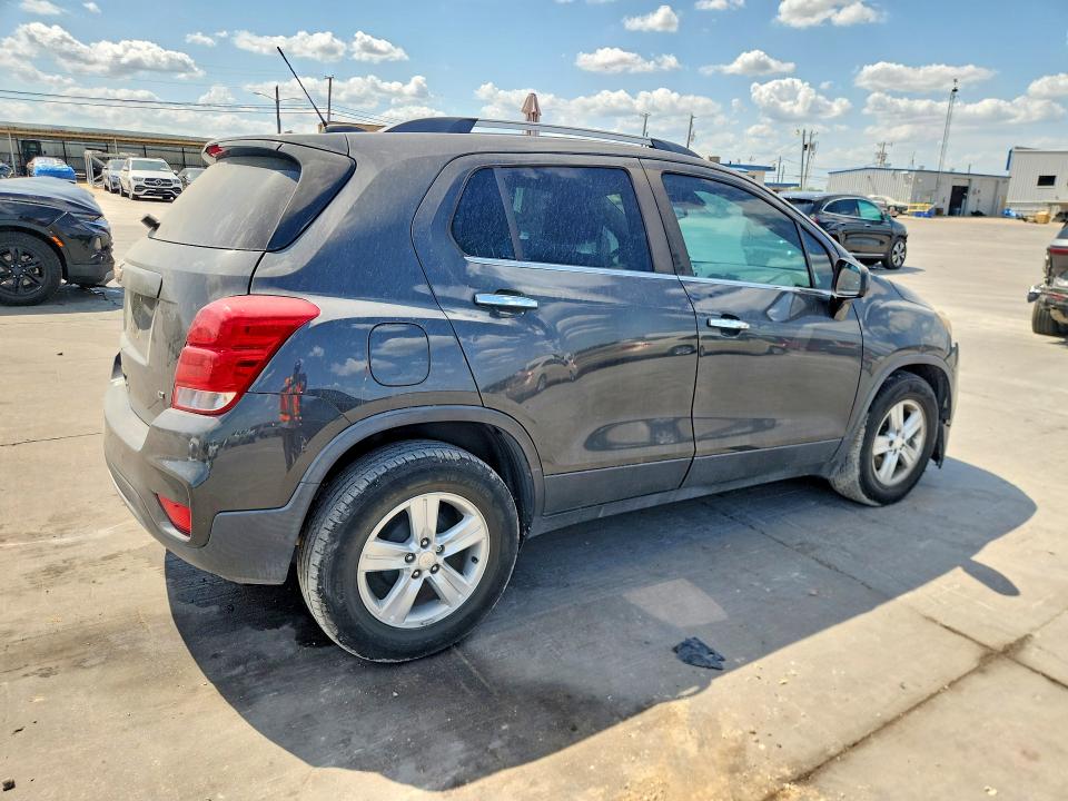 Продажа на аукционе авто 2018 Chevrolet Trax, vin: 3GNCJLSB8JL203353, номер лота: 64379446