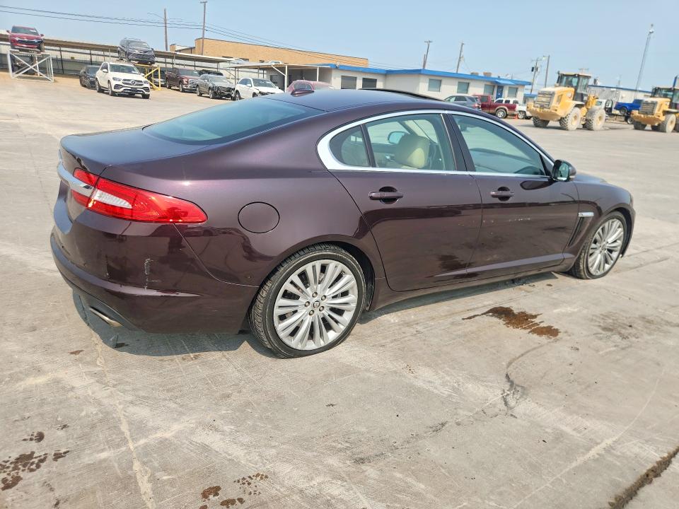 Продажа на аукционе авто 2012 Jaguar Xf, vin: SAJWA0HB3CLS50642, номер лота: 63904246