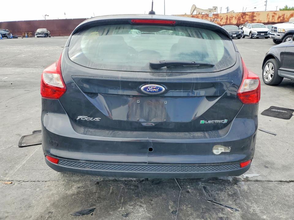 Aukcja sprzedaży 2014 Ford Focus, vin: 1FADP3R41EL111821, numer aukcji: 63596066